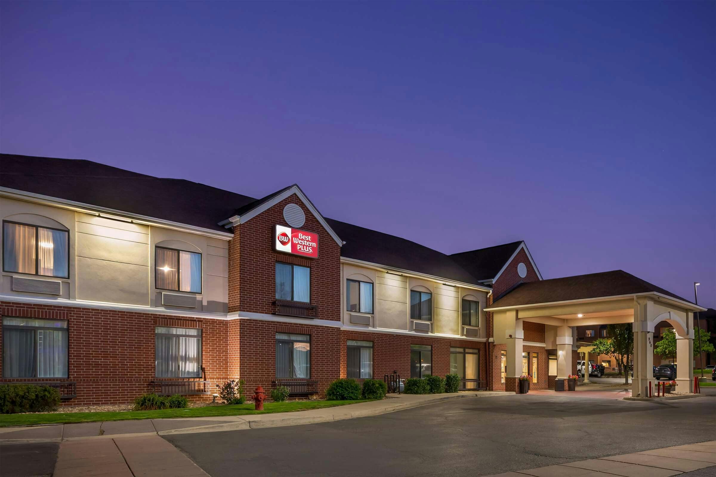 Best Western Plus Louisville Inn & Suites