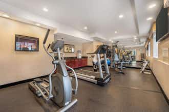 Hotel Best Western Plus Louisville Inn & Suites photo 2
