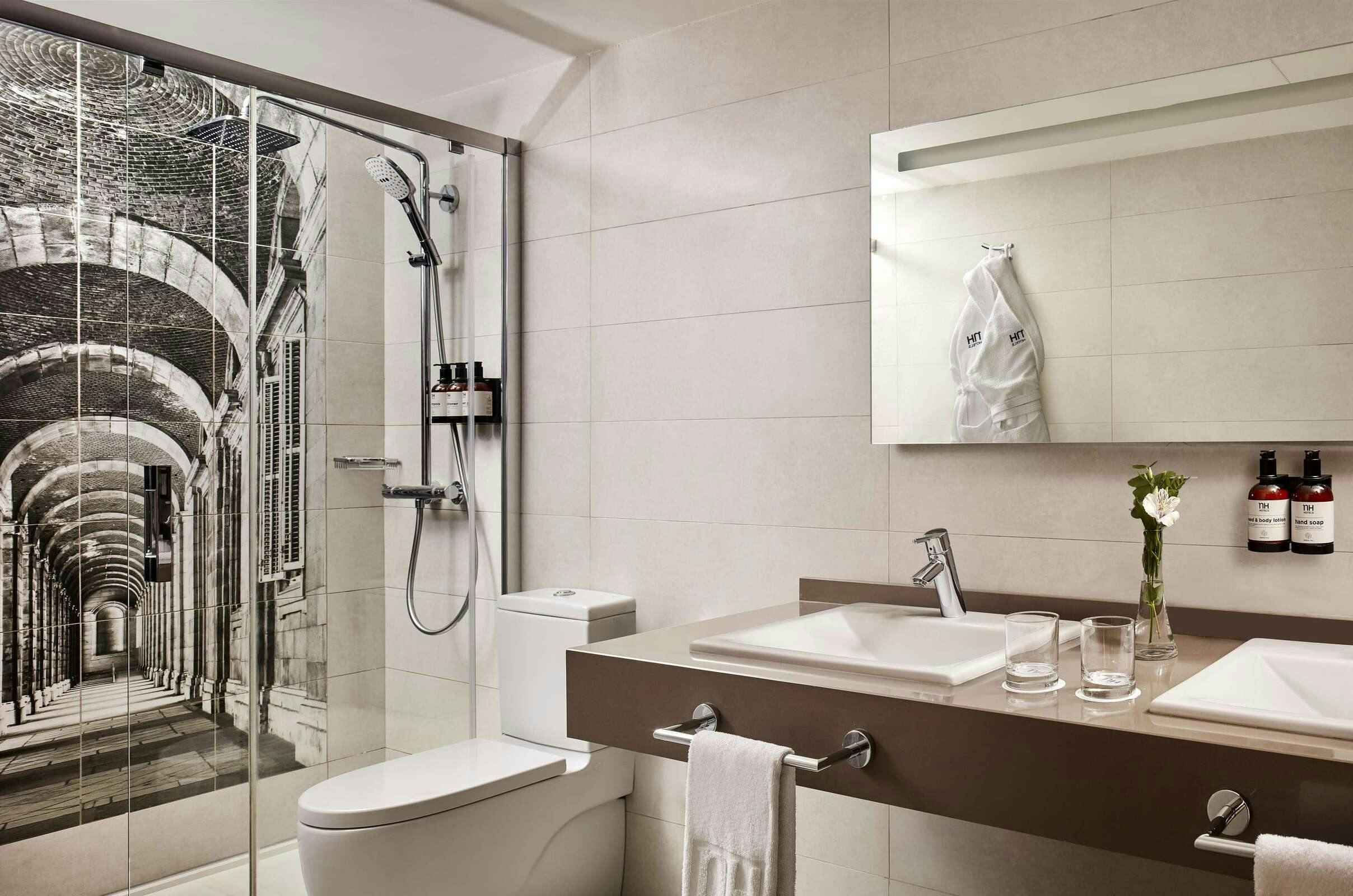 Hotel NH Madrid Zurbano photo 5