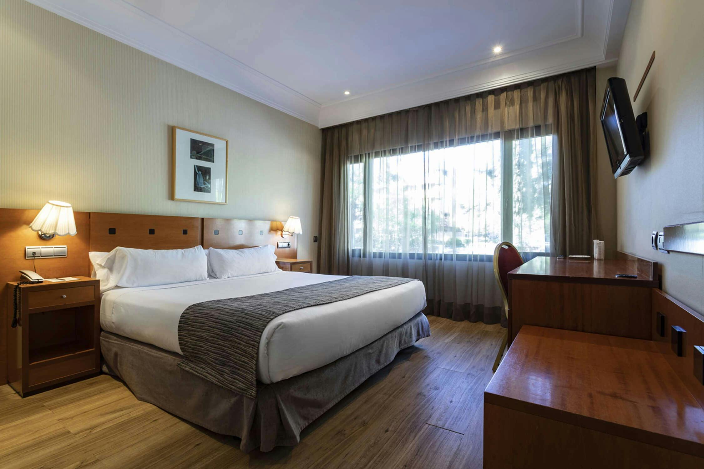 Hotel Petit Palace Arturo Soria photo 5