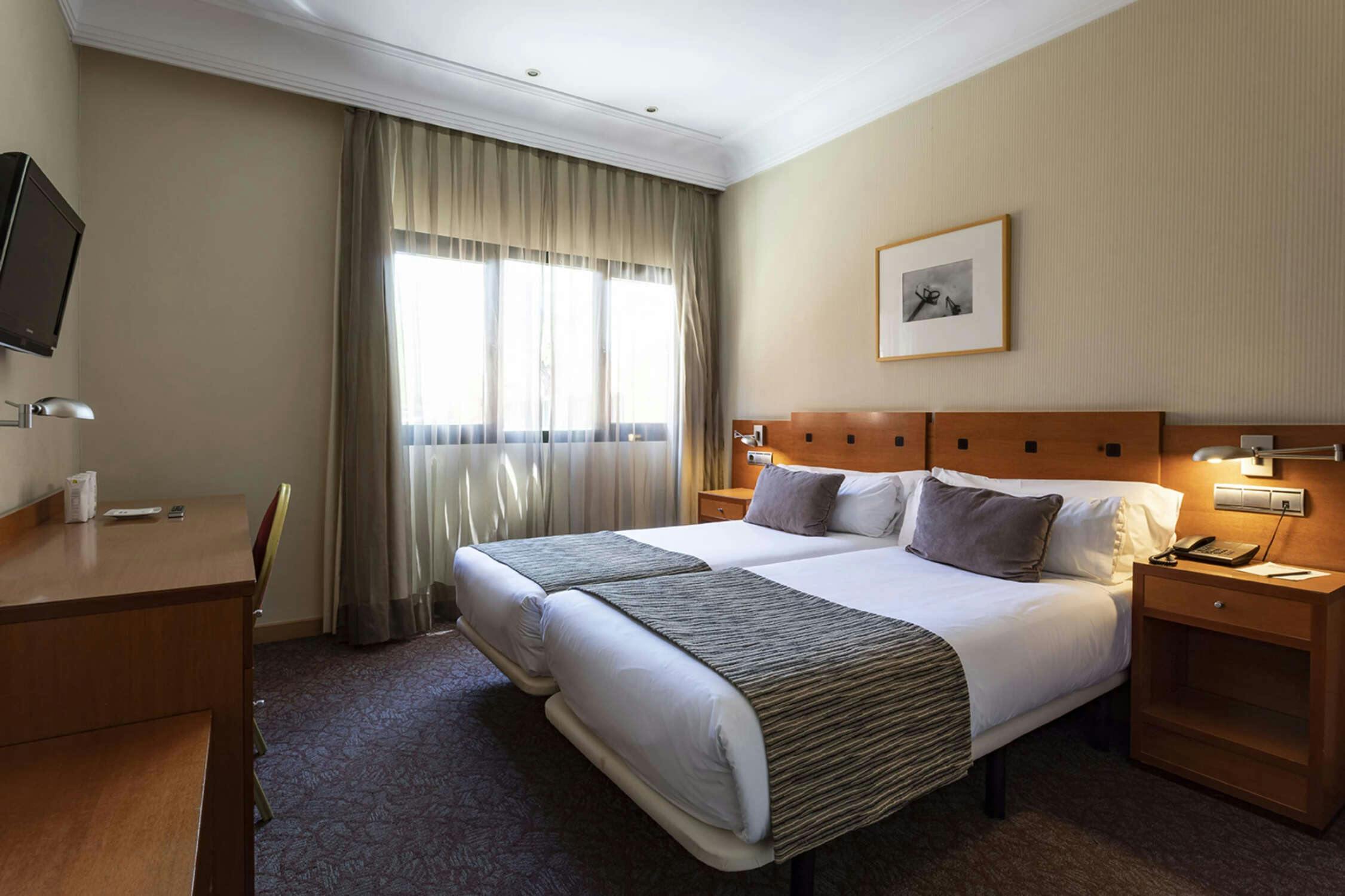 Hotel Petit Palace Arturo Soria photo 2