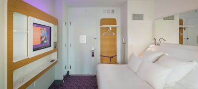 YOTEL New York Times Square