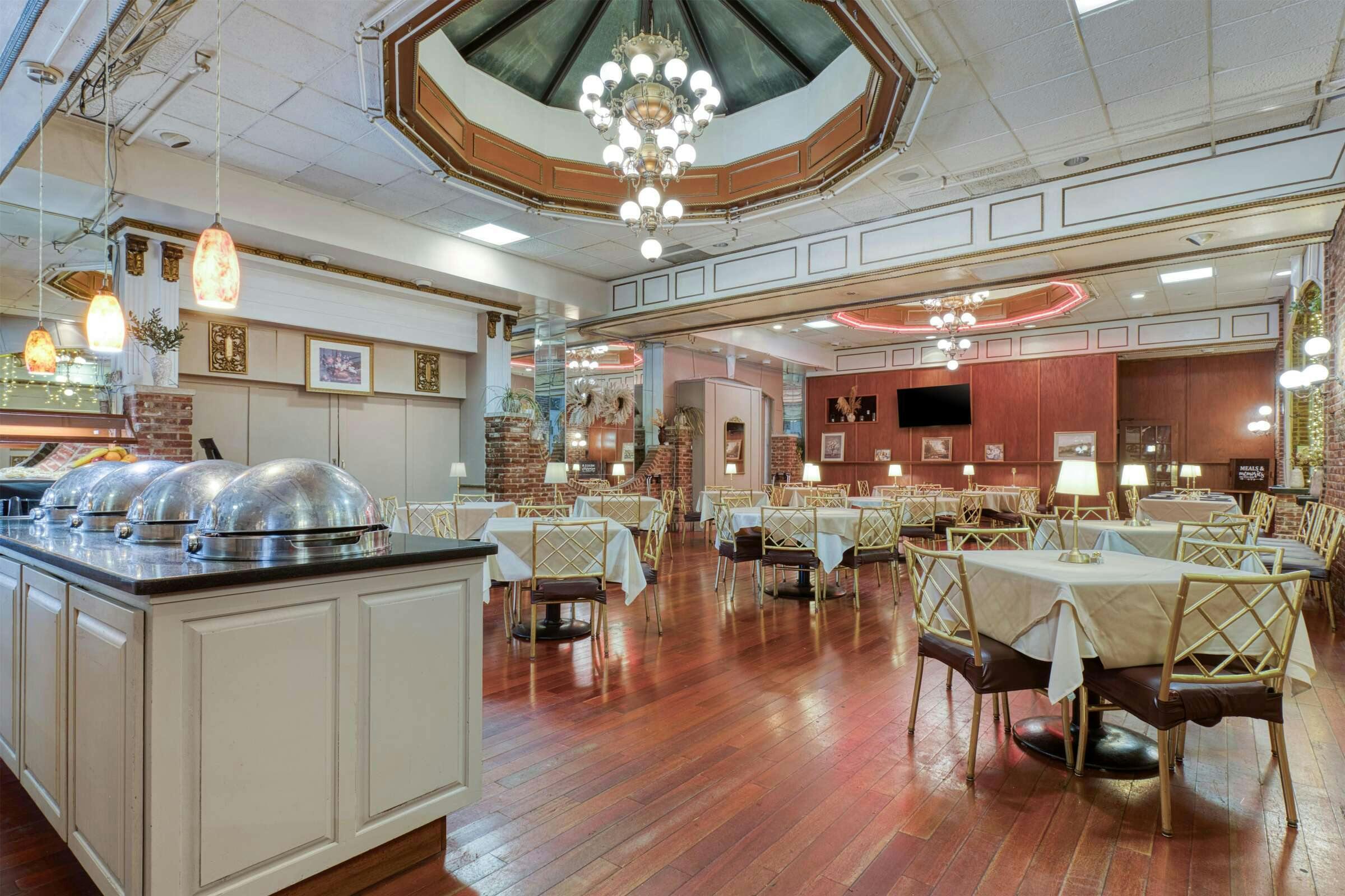 Hotel Best Western Plus Genetti Hotel & Conference Center photo 4