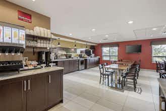 Hotel Best Western Plus Red Deer Inn & Suites photo 4
