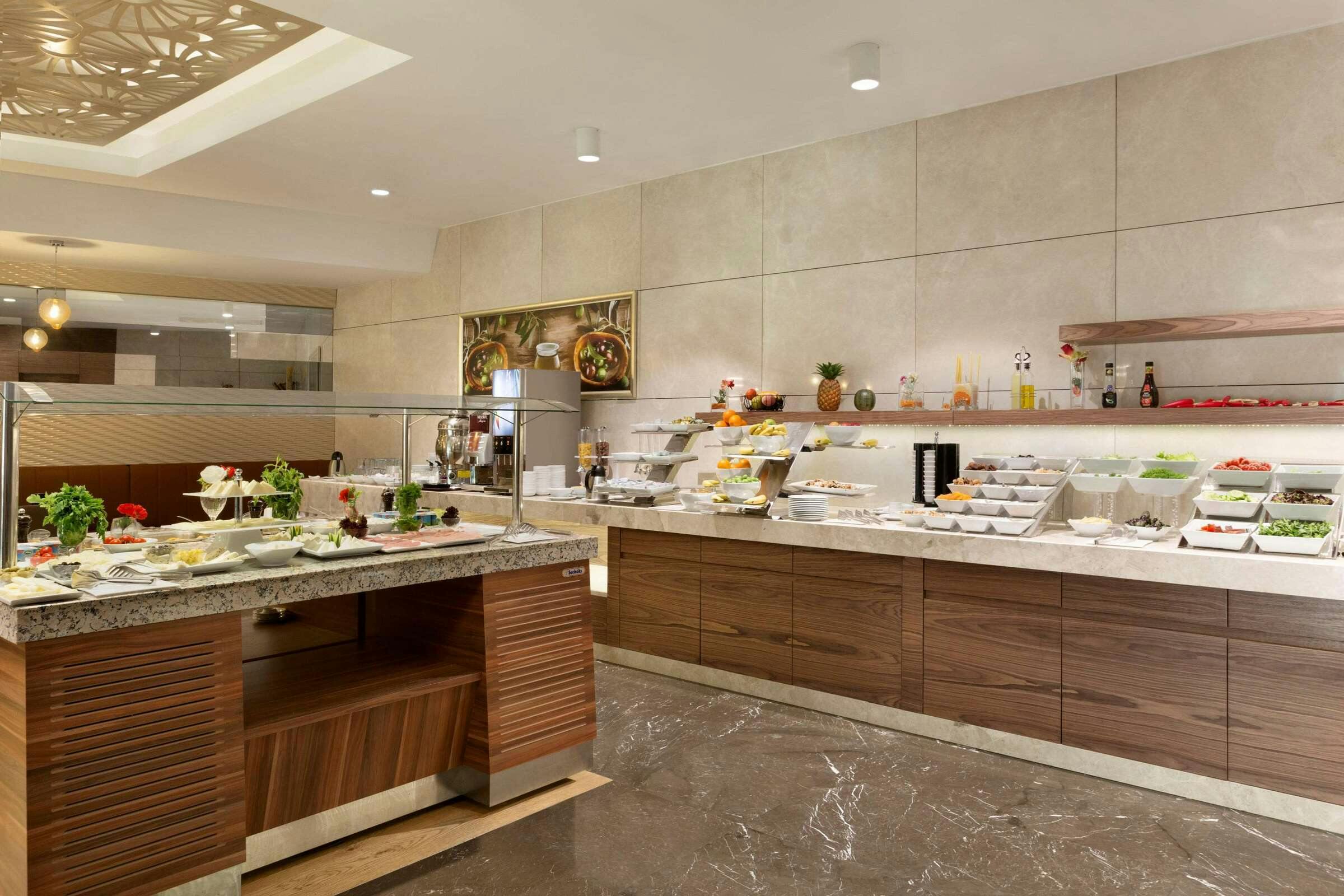 Hotel Ramada by Wyndham Gemlik photo 4