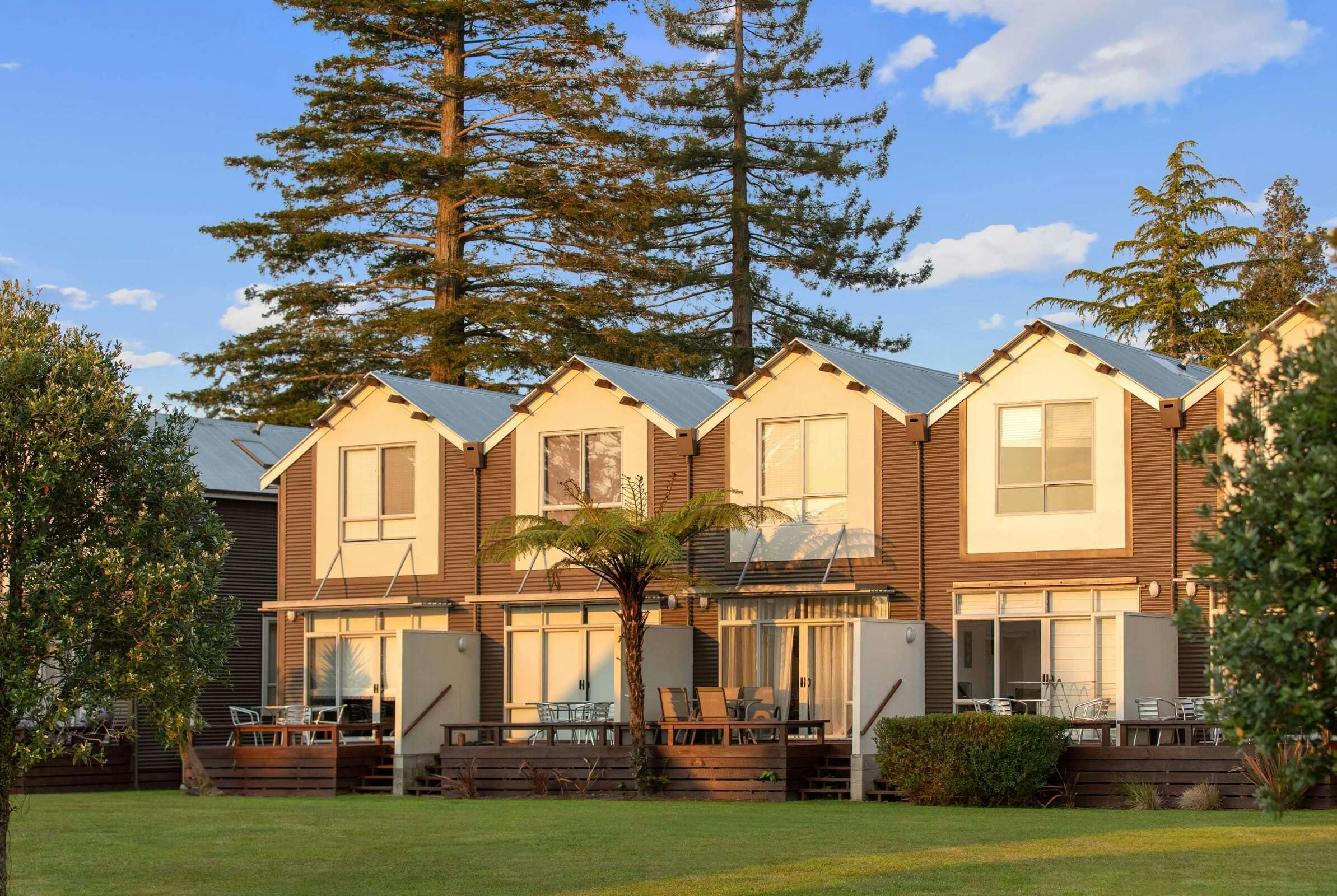 Hotel Ramada Resort By Wyndham Rotorua Marama photo 3