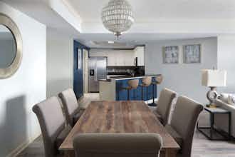 Hotel Royale Palms Condominiums photo 3