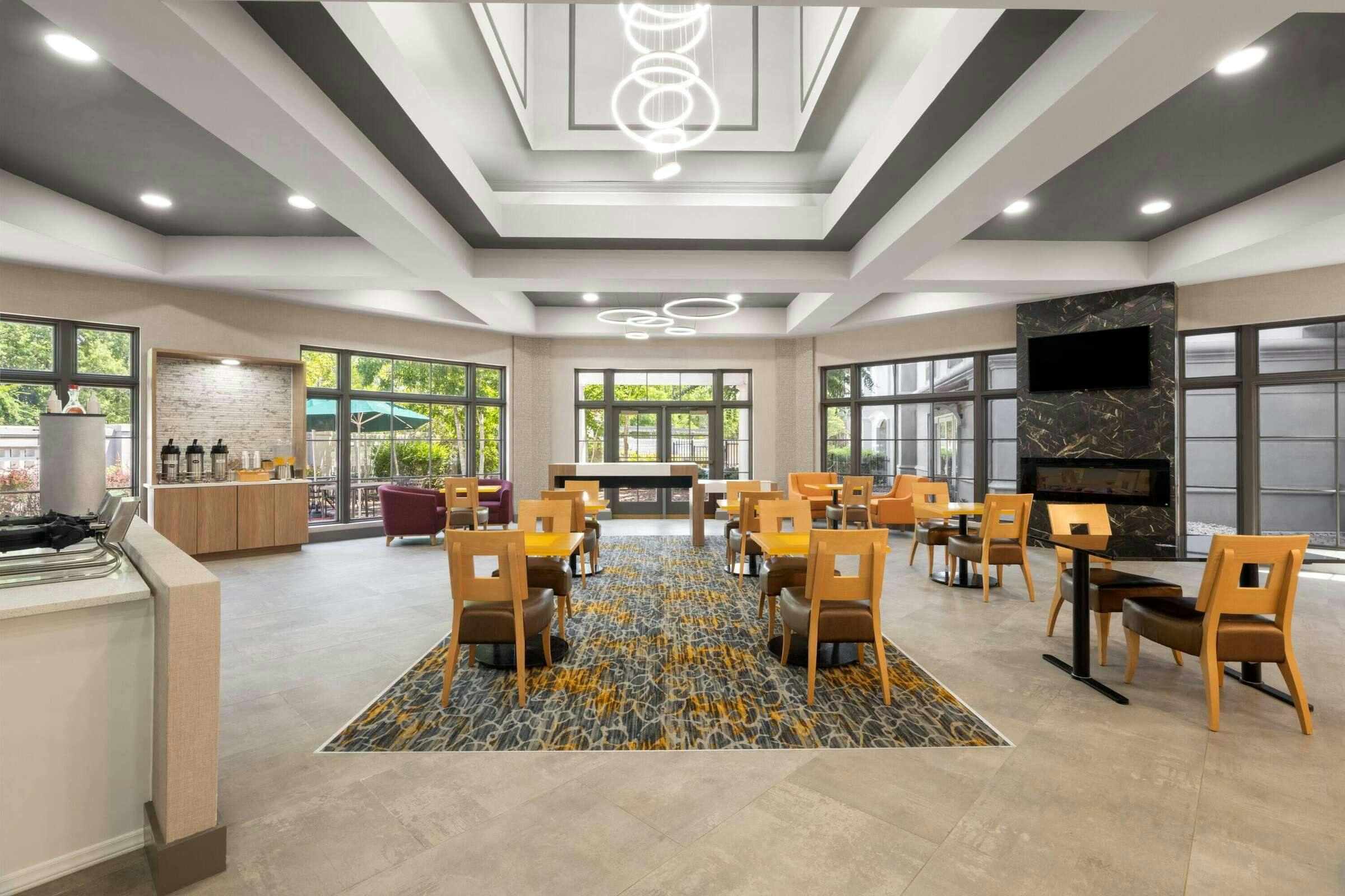 Hotel La Quinta Inn Ste Raleigh Cary photo 3