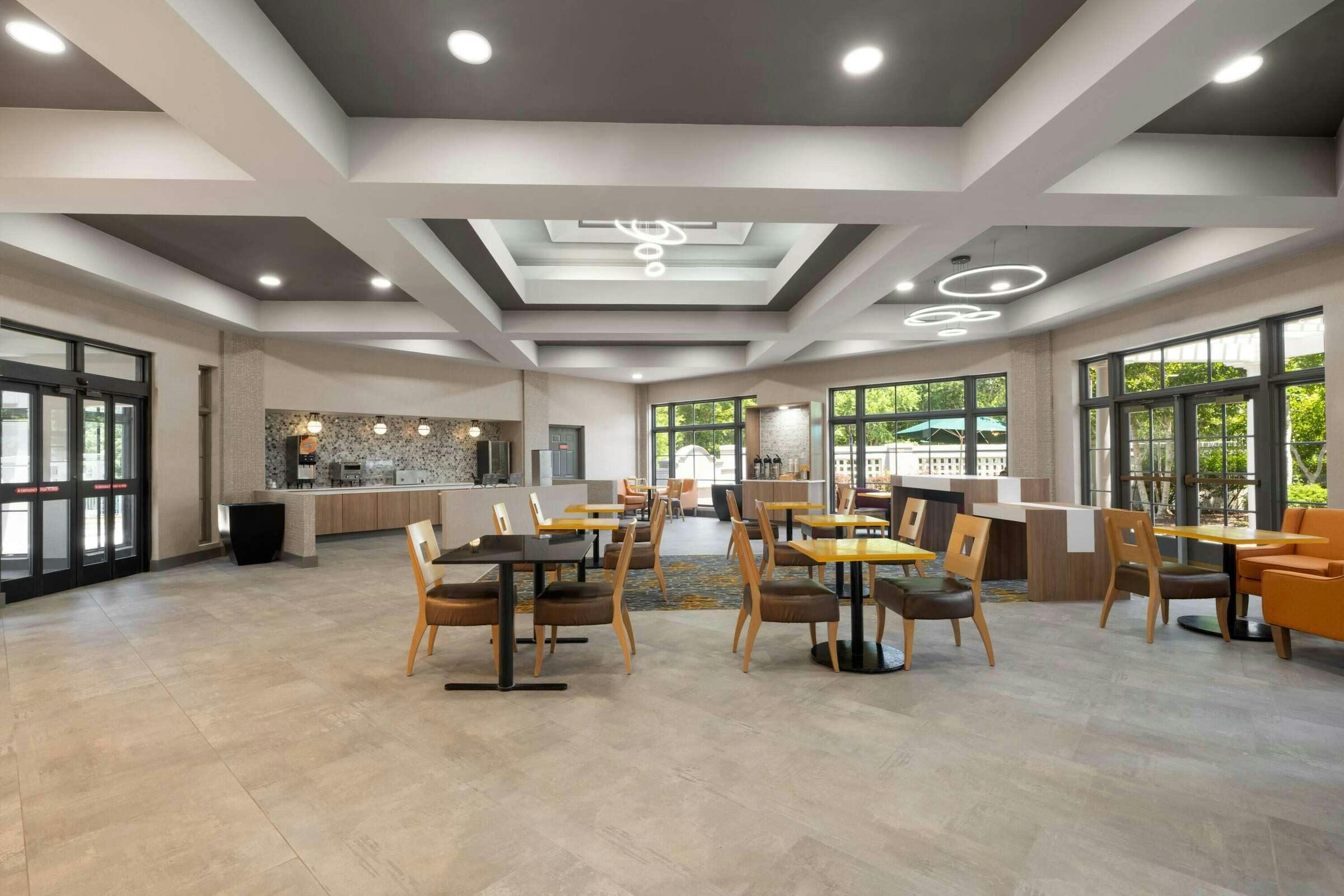 Hotel La Quinta Inn Ste Raleigh Cary photo 4