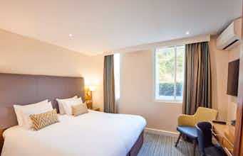 Hotel Thistle London Heathrow Terminal 5 photo 3