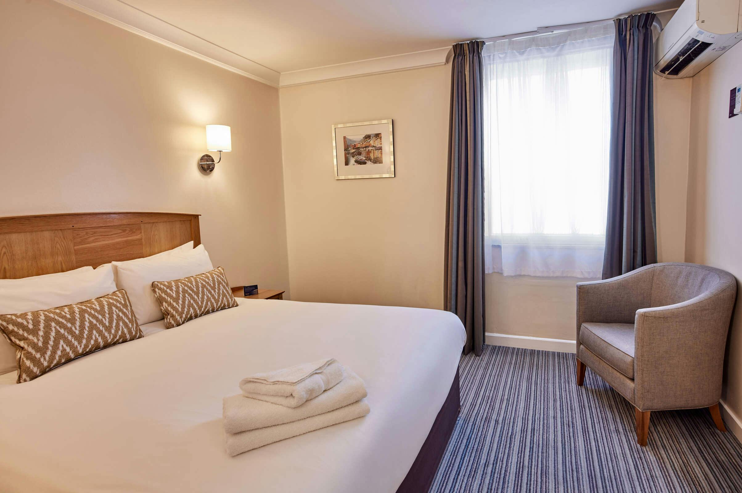 Hotel Thistle London Heathrow Terminal 5 photo 2