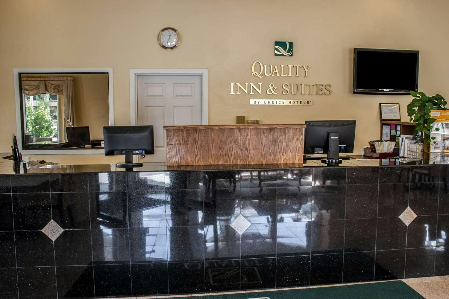 Hotel Quality Inn & Suites Fife Seattle WA photo 3