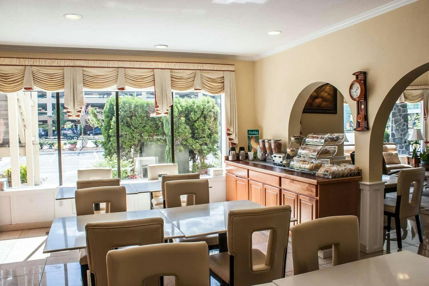 Hotel Quality Inn & Suites Fife Seattle WA photo 5