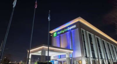 Holiday Inn Express Newark Airport Elizabeth, an IHG Hotel
