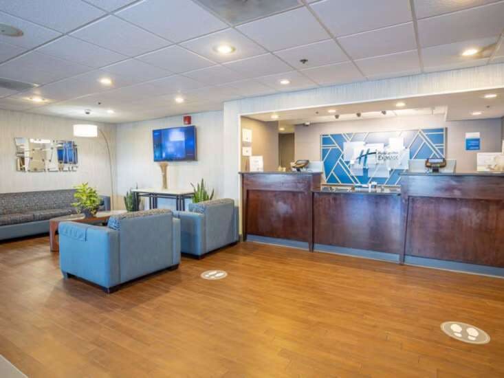 Hotel Holiday Inn Express Newark Airport Elizabeth, an IHG Hotel photo 3