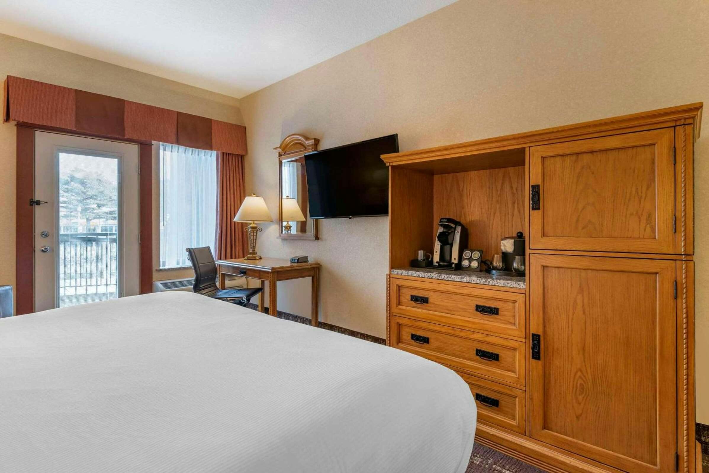 Hotel The Kathryn Riverfront Inn Ascend Hotel Collection photo 2