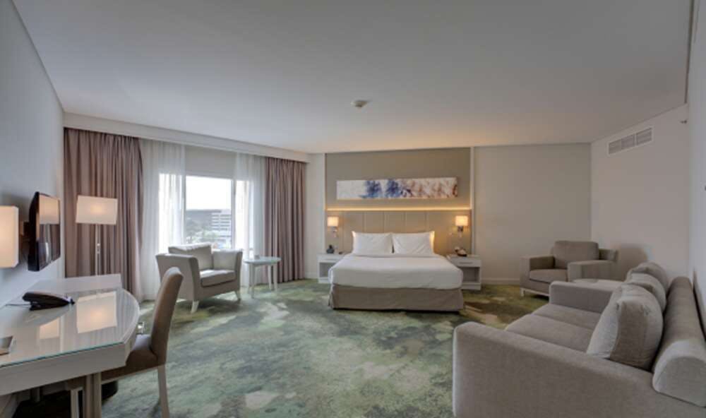 Hotel Millennium Lakeview Hotel photo 4
