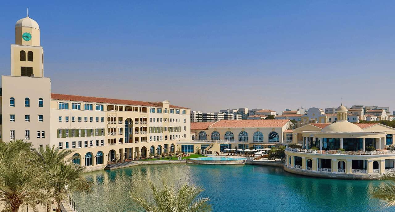 Millennium Lakeview Hotel
