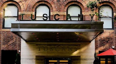 Lexington Plaza Hotel