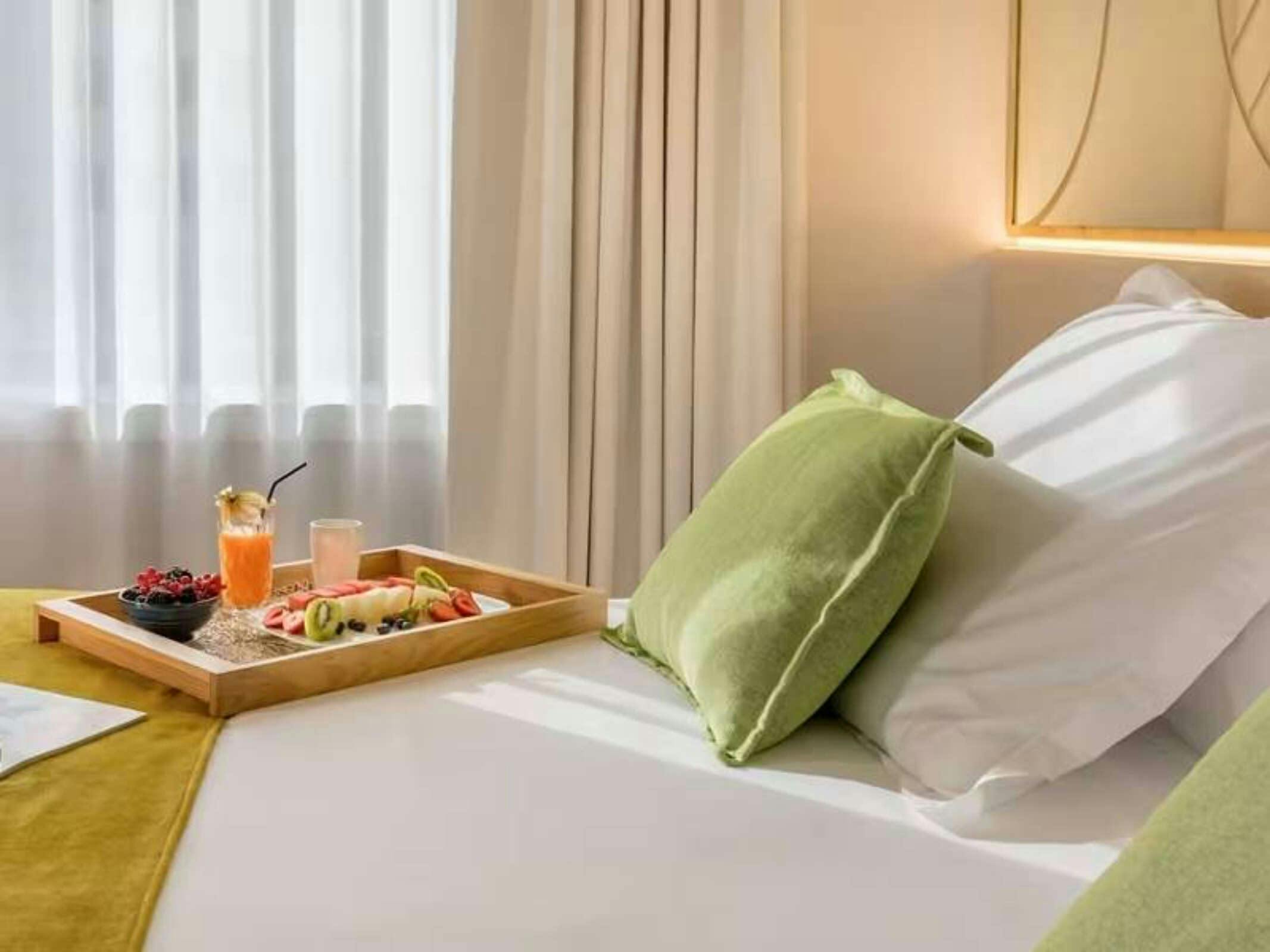 Hotel Barceló Torre de Madrid photo 4