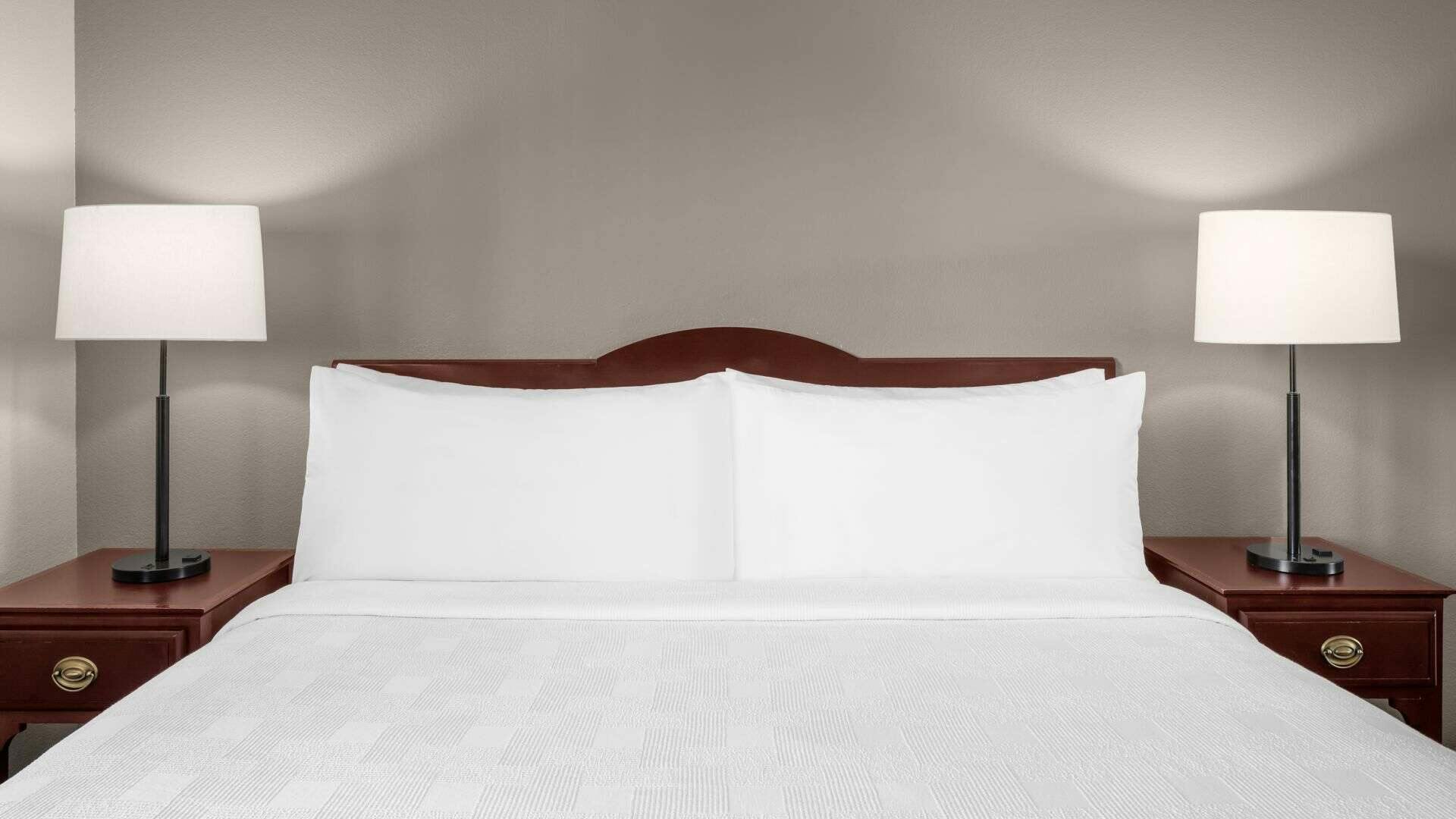 Hotel Larkspur Landing Bellevue - An All-Suite Hotel photo 5