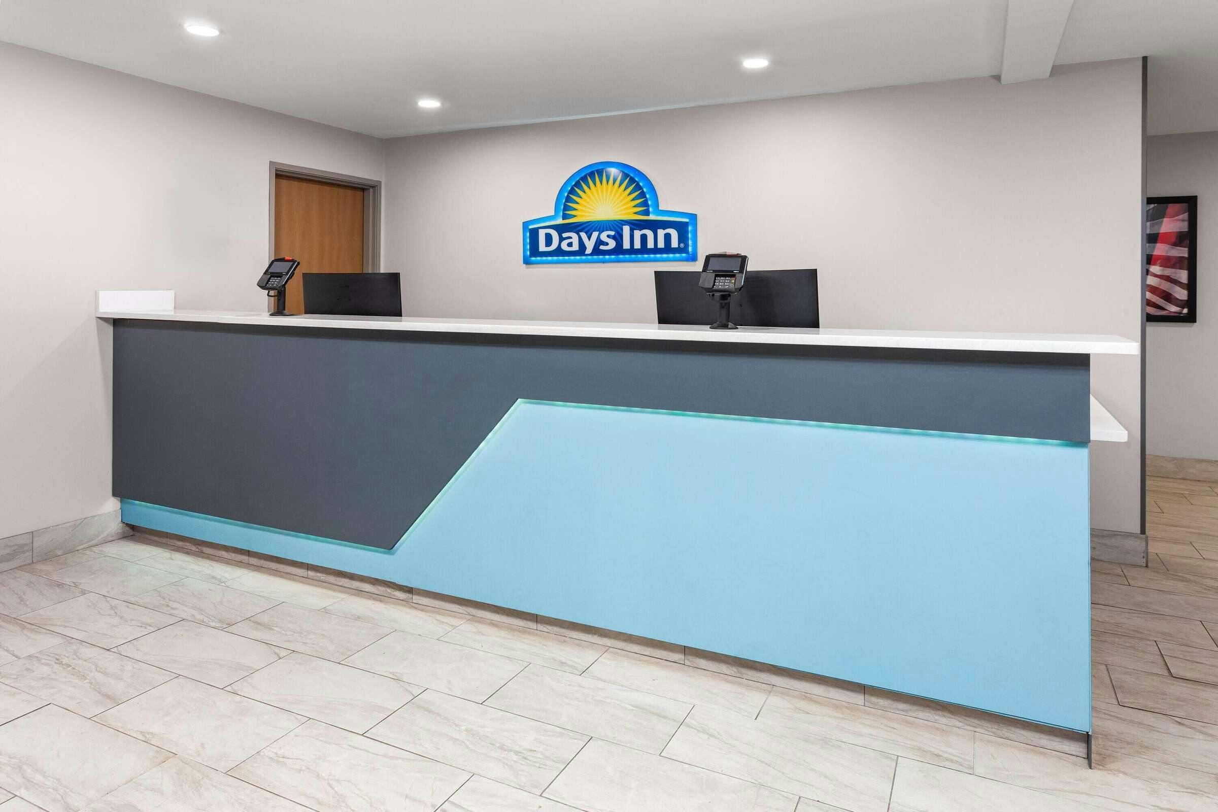 Hotel Days Inn Eagle River photo 1