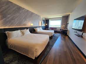 Hotel Novotel Toronto Vaughan Centre photo 4