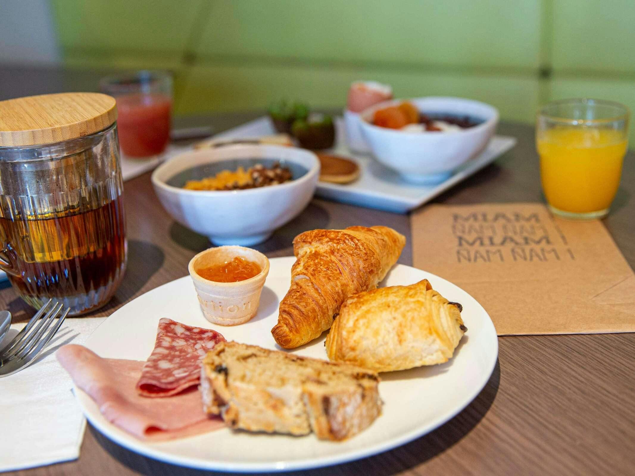 Hotel Ibis Styles Honfleur Centre Historique photo 4