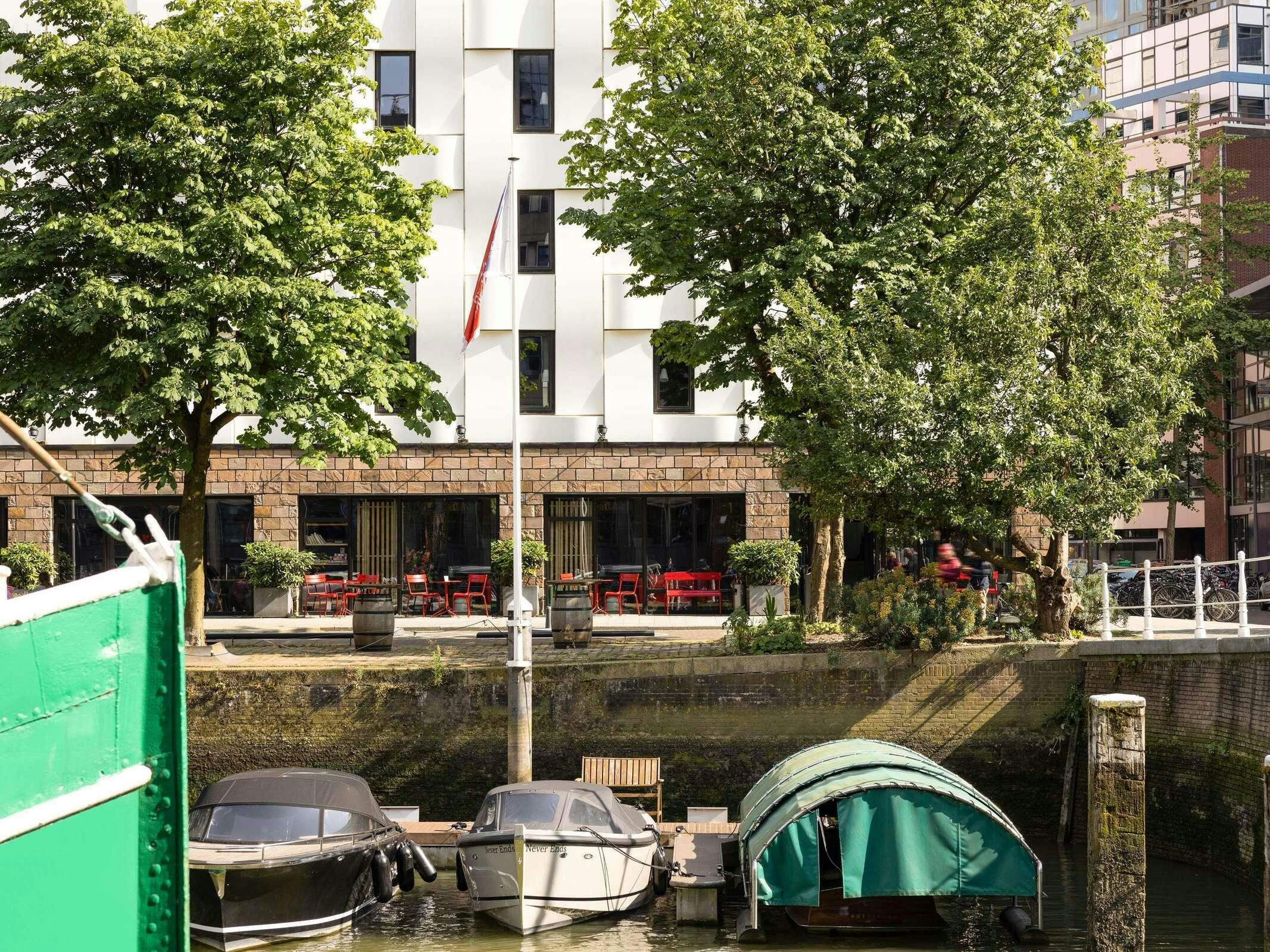 Hotel Ibis Rotterdam City Centre photo 2