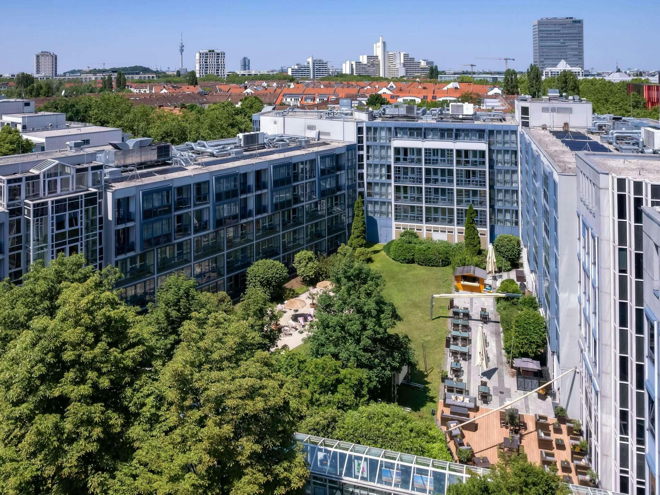 Hotel Pullman Munich photo 2