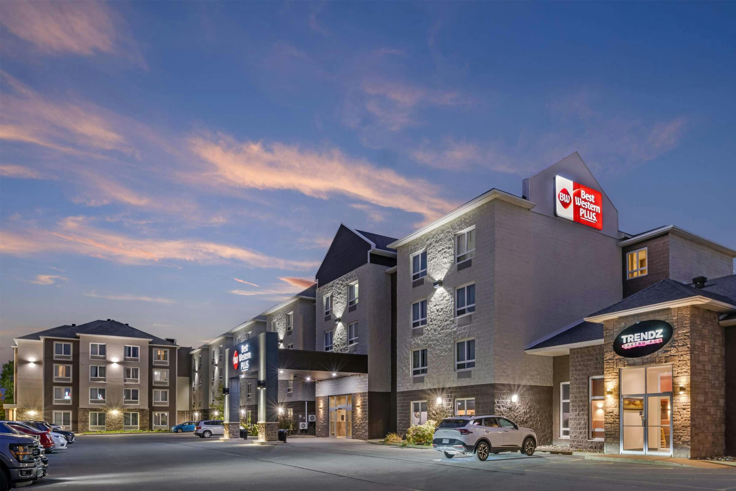 Best Western Plus Dartmouth Hotel & Suites