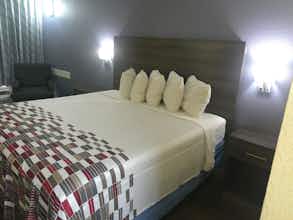 Hotel Red Roof Inn Hampton Coliseum photo 2