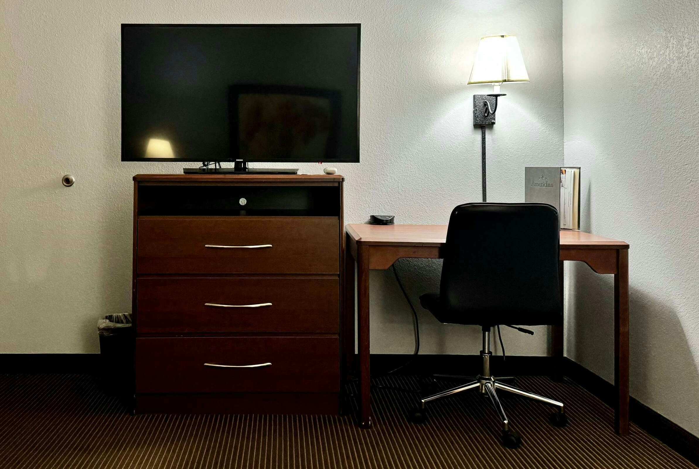 Hotel AmericInn Stillwater photo 5