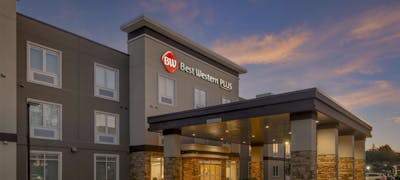 Best Western Plus Isanti