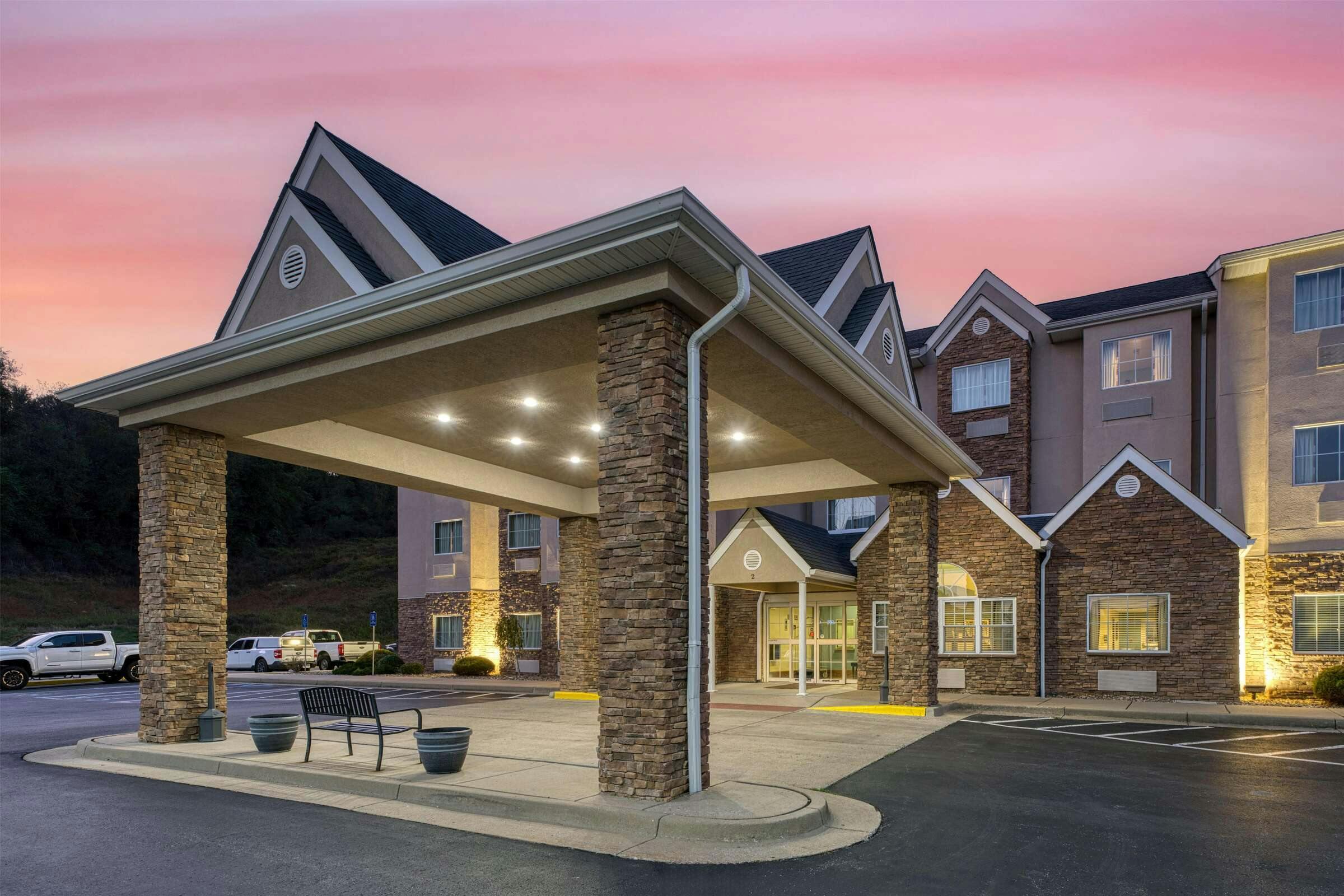 Sure Stay Plus Hotel By Best Western Buckhannon
