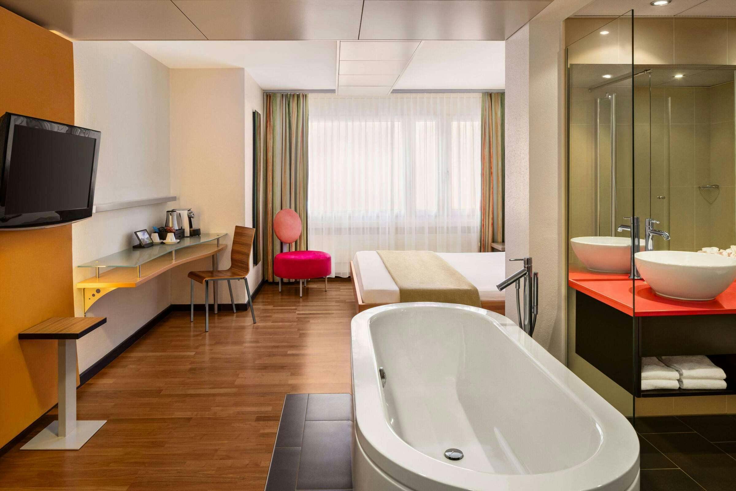 Hotel Ramada Baden du Parc photo 2