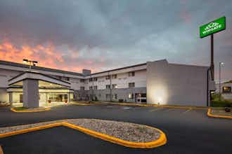 Hotel Wingate Lincoln Airport E I-80 photo 1