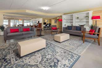 Hotel Wingate Lincoln Airport E I-80 photo 5