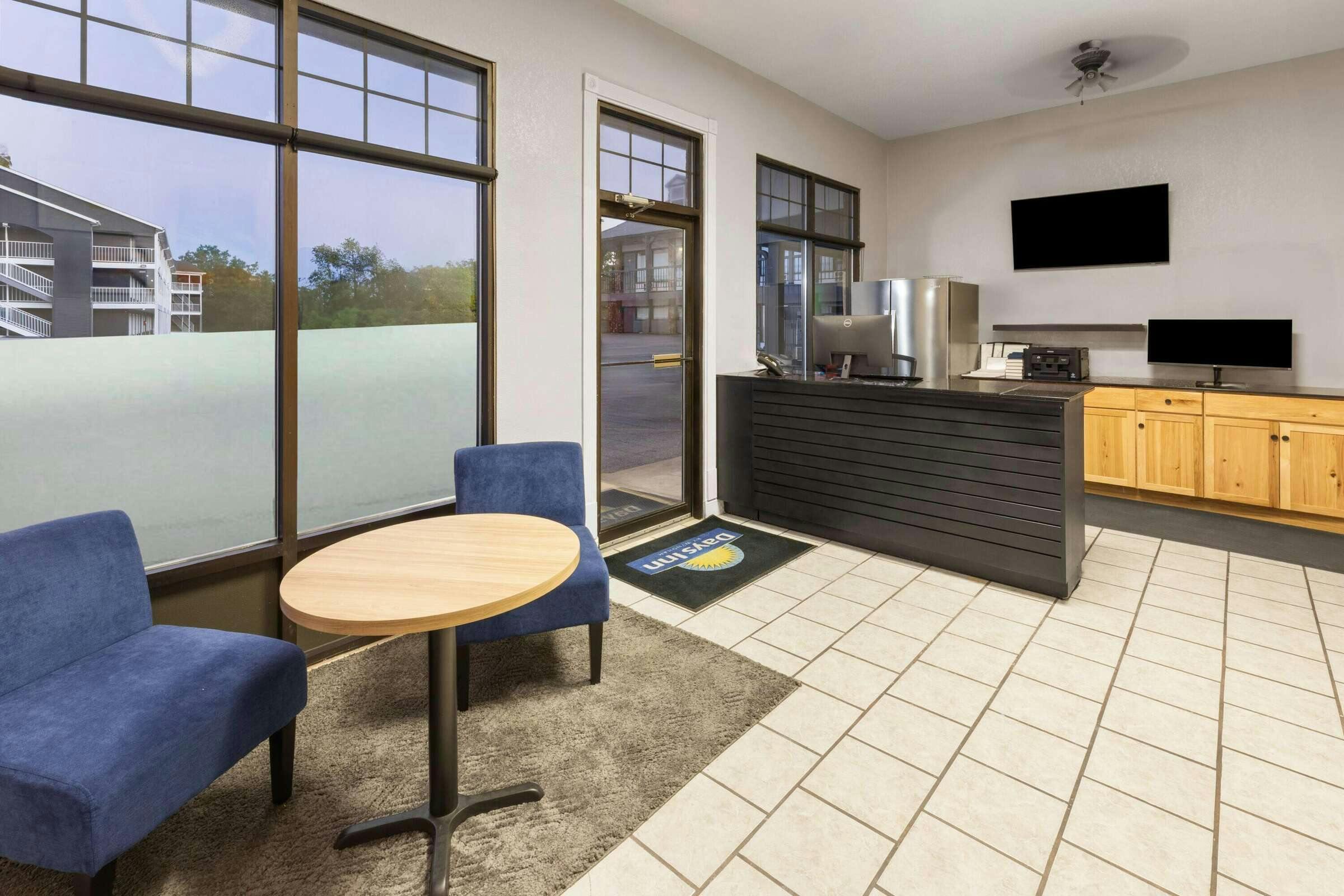 Hotel Days Inn Branson Ozarks photo 2