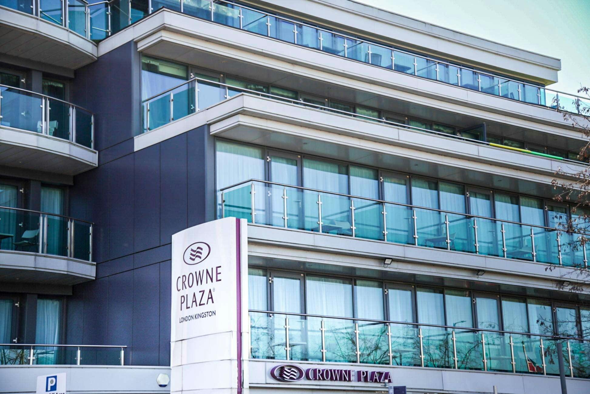 Hotel Crowne Plaza London - Kingston photo 1