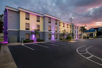 Hotel Days Inn & Suites by Wyndham Lakeland photo 3