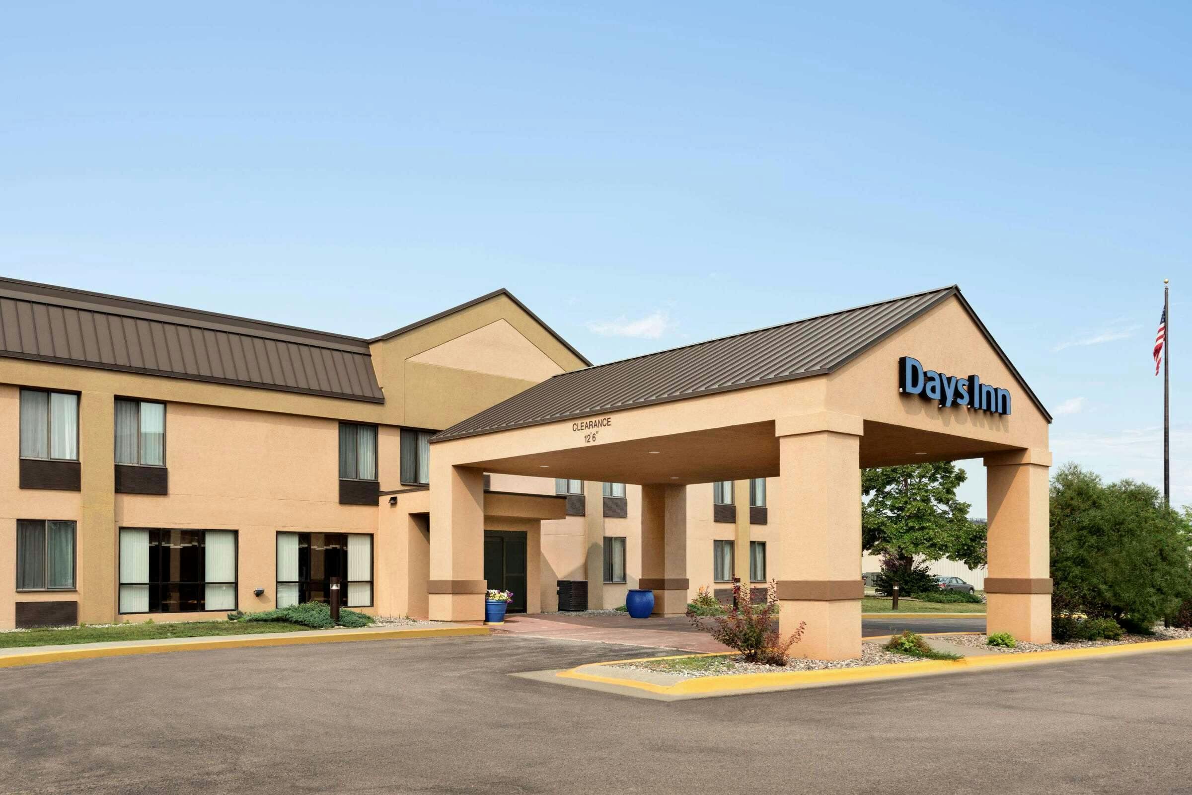 Days Inn Fargo/West Acres