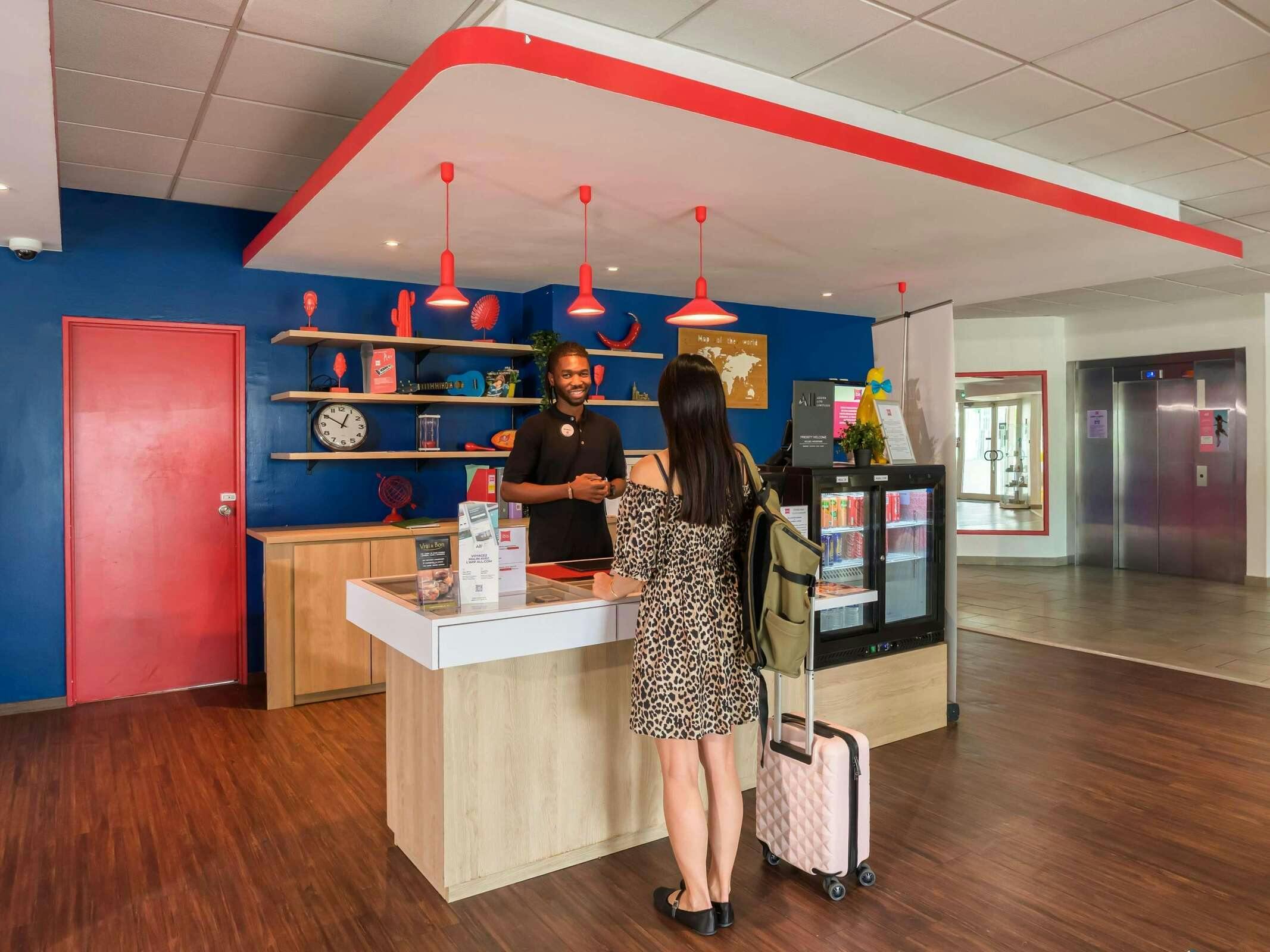 Hotel Ibis Strasbourg Aéroport Le Zénith photo 1