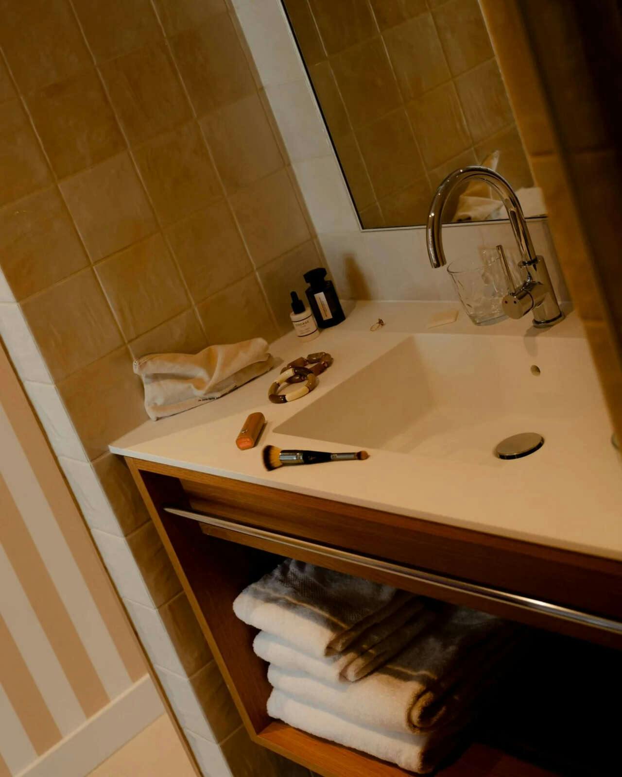 Hotel 9Hotel Chelton photo 5