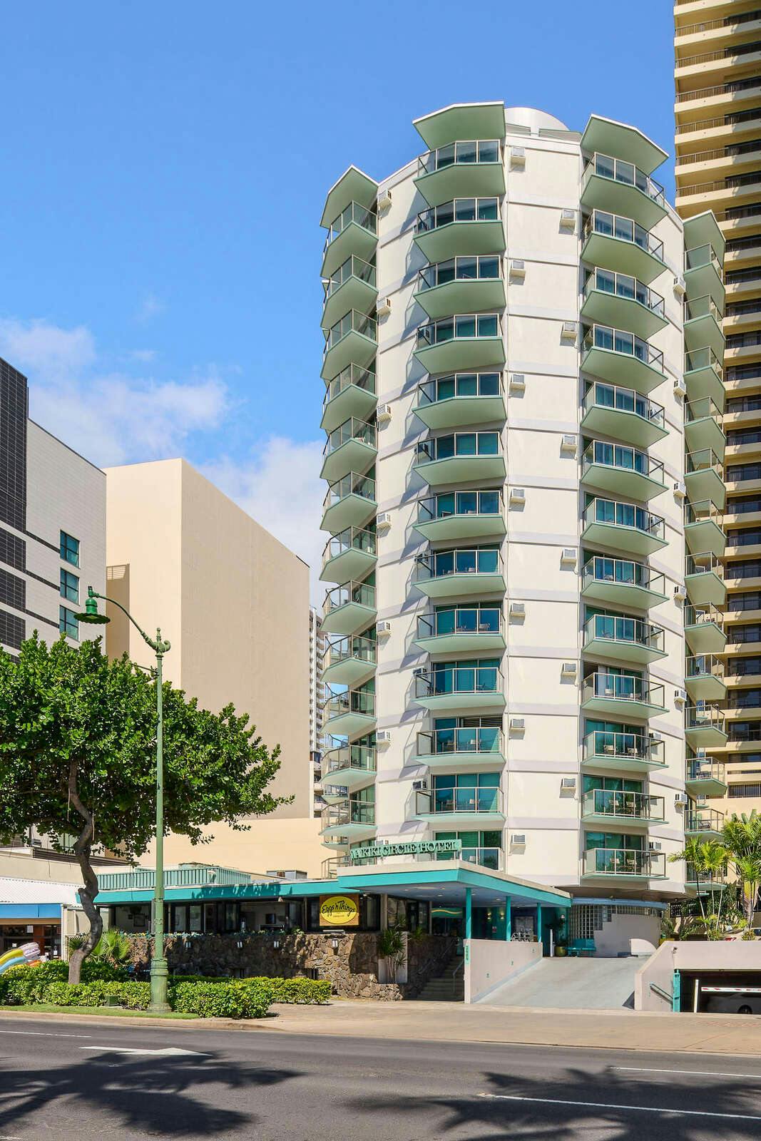 Waikiki Circle Hotel by Castle