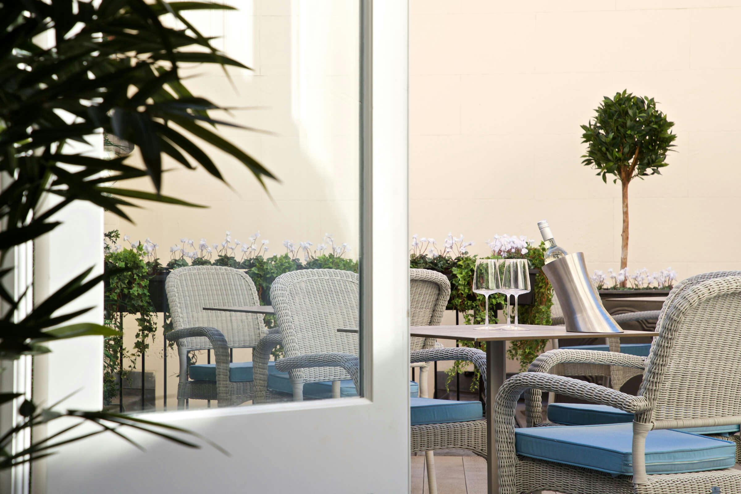 Hotel 54 Queens Gate photo 3