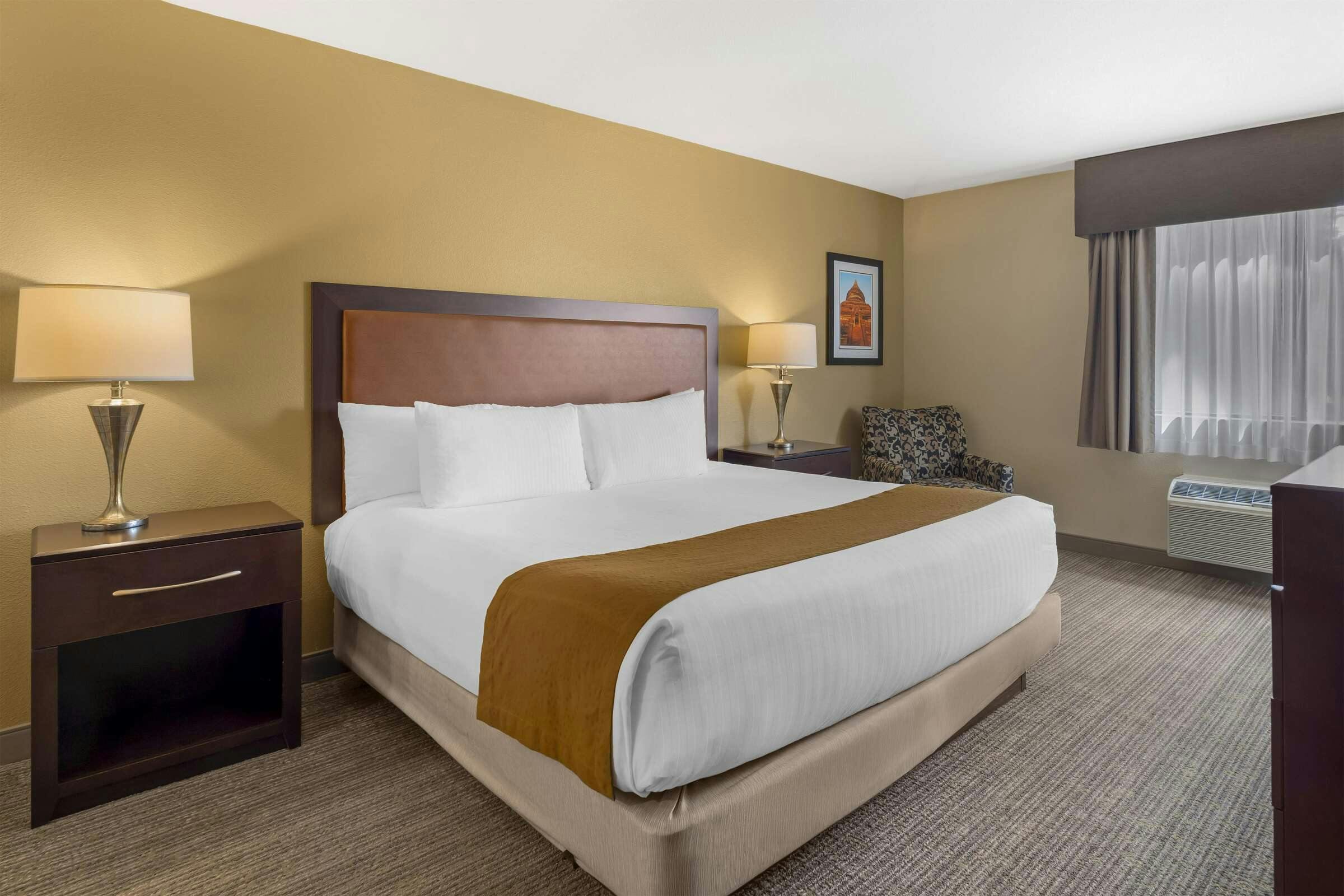 Hotel Best Western Plus Plaza by the Green photo 1