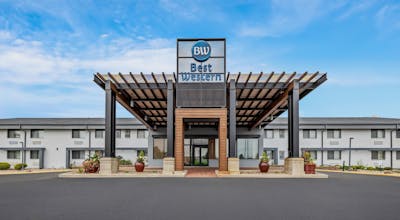 Best Western West Towne Suites
