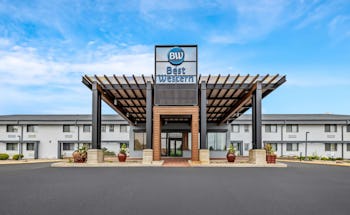 Best Western West Towne Suites