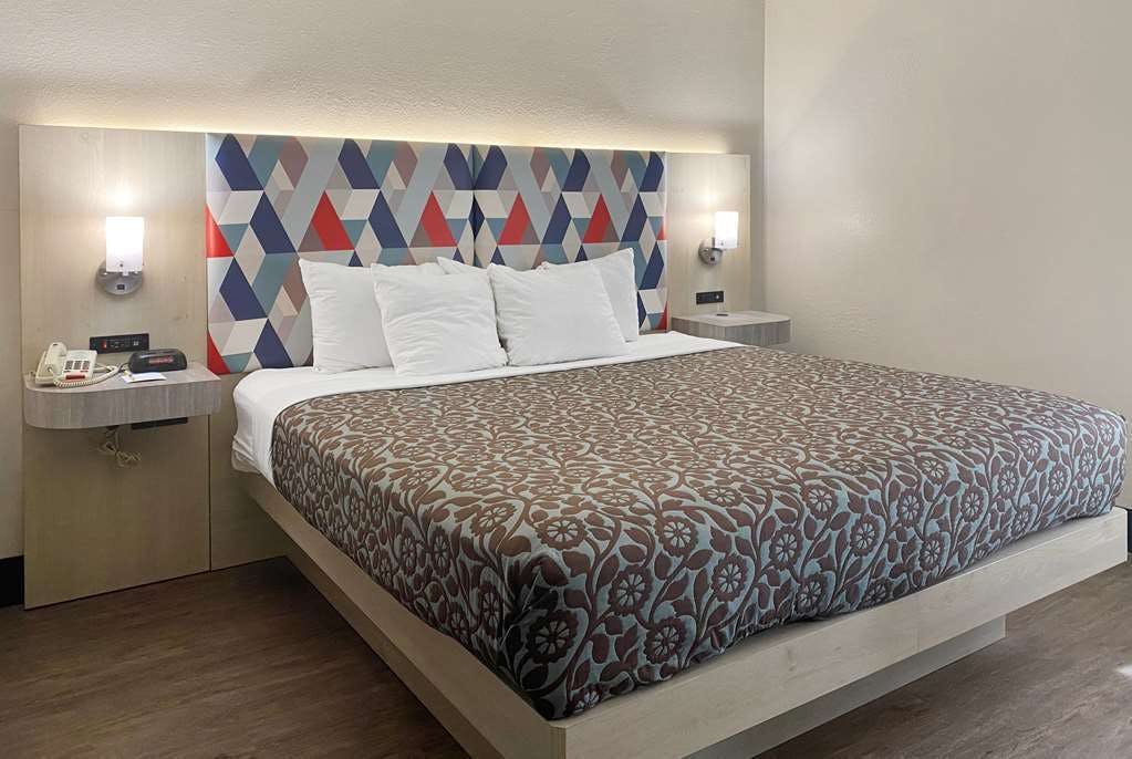 Hotel Days Inn & Suites by Wyndham Peachtree Corners/Norcross photo 5